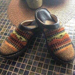 Born clogs, wool & leather-size 7